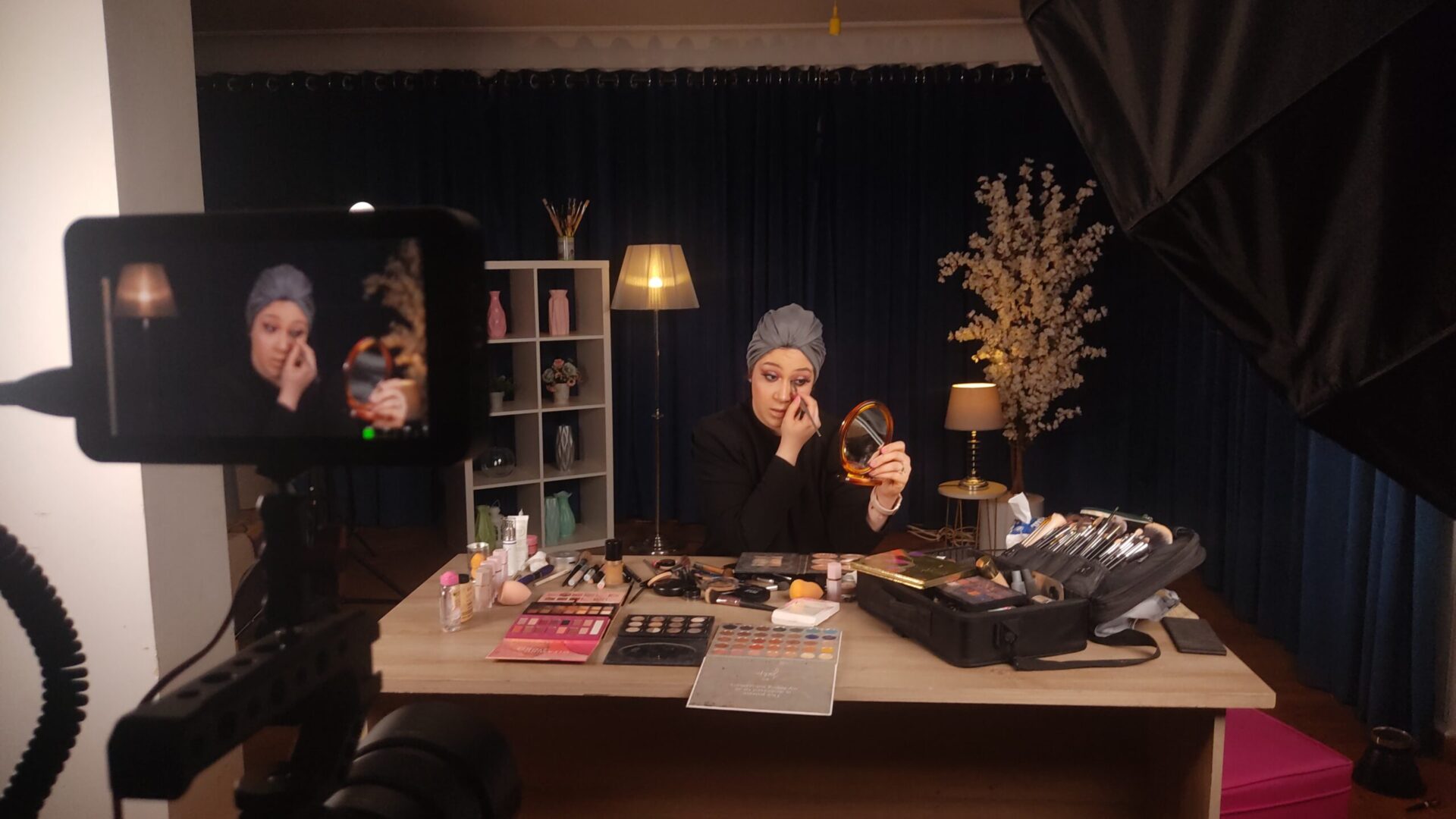Mai El Shawatfy makeup course production session by CEMA